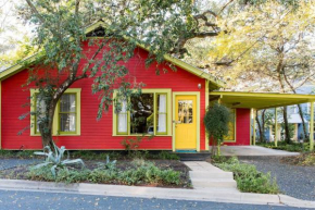 Peaceful Bungalow with Fenced Yard near Shops and Cafes